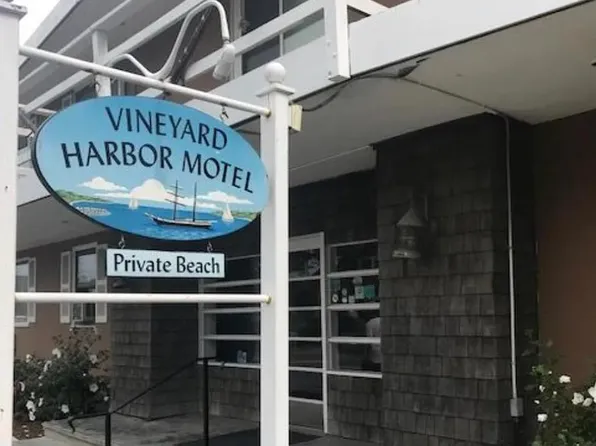 60 Beach Rd #240, Tisbury, MA 02568