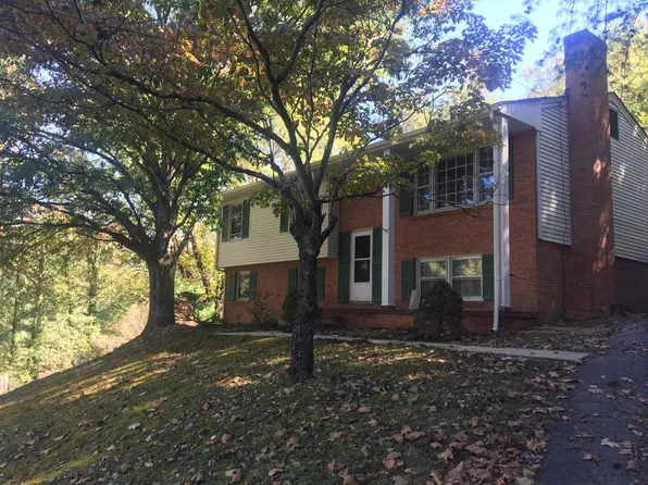 3777 Tomley Dr, Roanoke, VA 24018