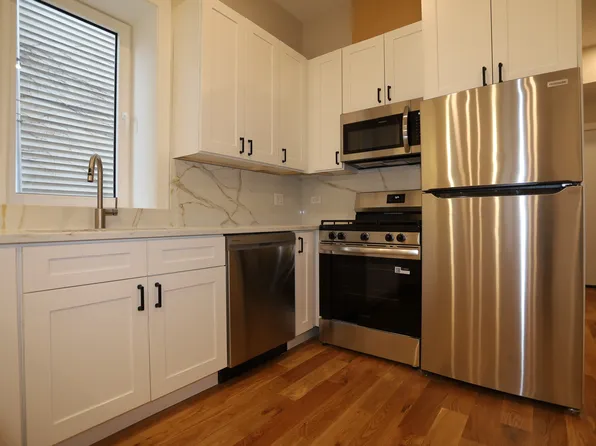 2308 W Foster Ave, Chicago, IL