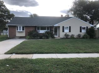 135 Brennen Dr, Newark, DE 19713