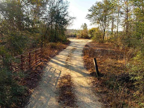 2nd image of 1100 Williams Ditch Rd