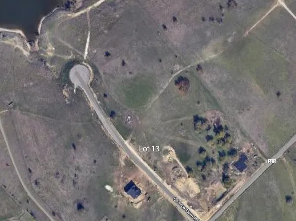 13 Chance Farm Rd, Decatur, TX 76234