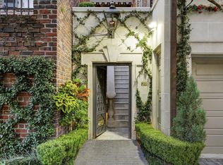 2901 Ferndale St, Houston, TX 77098