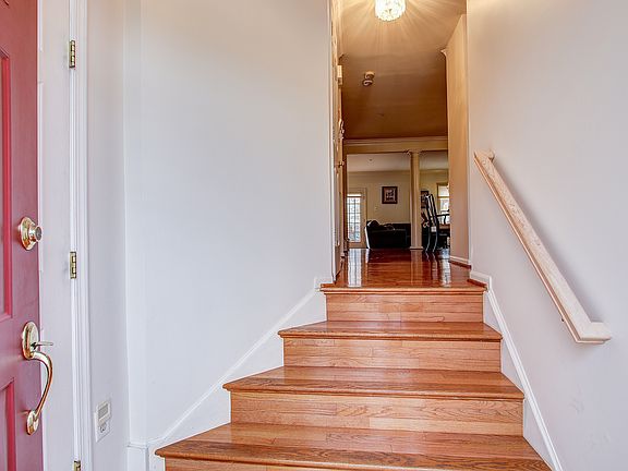 4th image of 15809 Glacier Ct