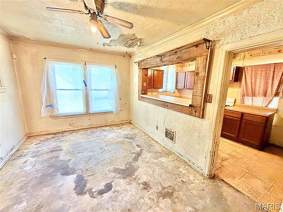 5th image of 4323 Bingham Ave