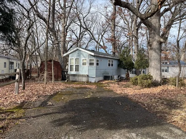 2795 E 28th Rd Lot 689, Seneca, IL 61360