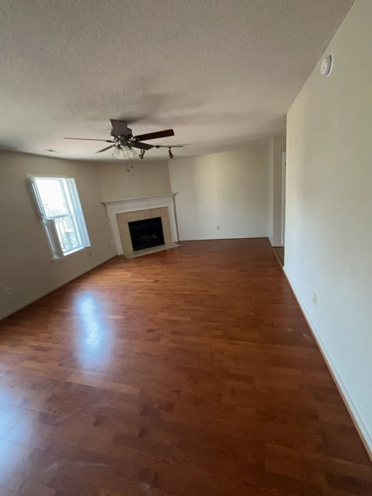 2915 Cathedral Lane — Photo 1