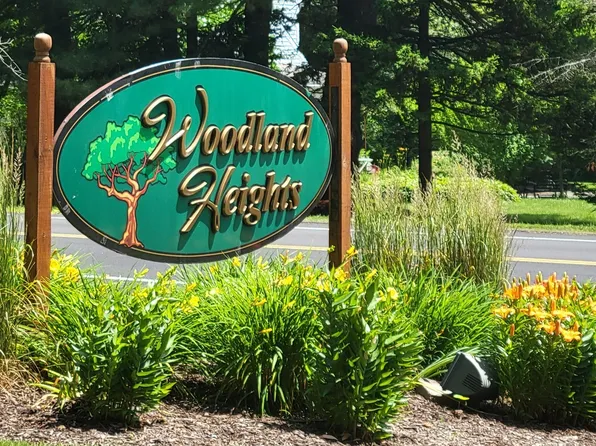 215 Woodland Drive #215, Cromwell, CT 06416