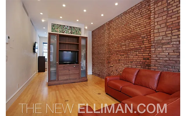 Rented by Douglas Elliman | media 28