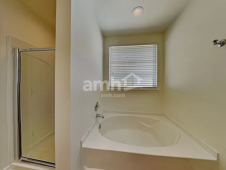 2524 Ingleside Dr — Photo 14