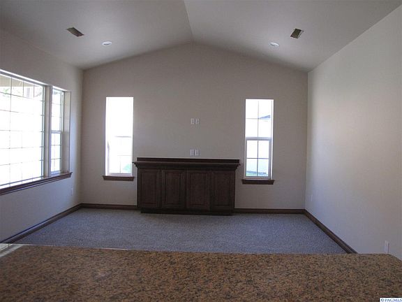 2nd image of 4817 Bermuda Dunes Dr