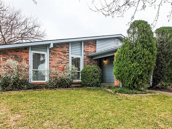 2nd image of 4709 Crawford Dr
