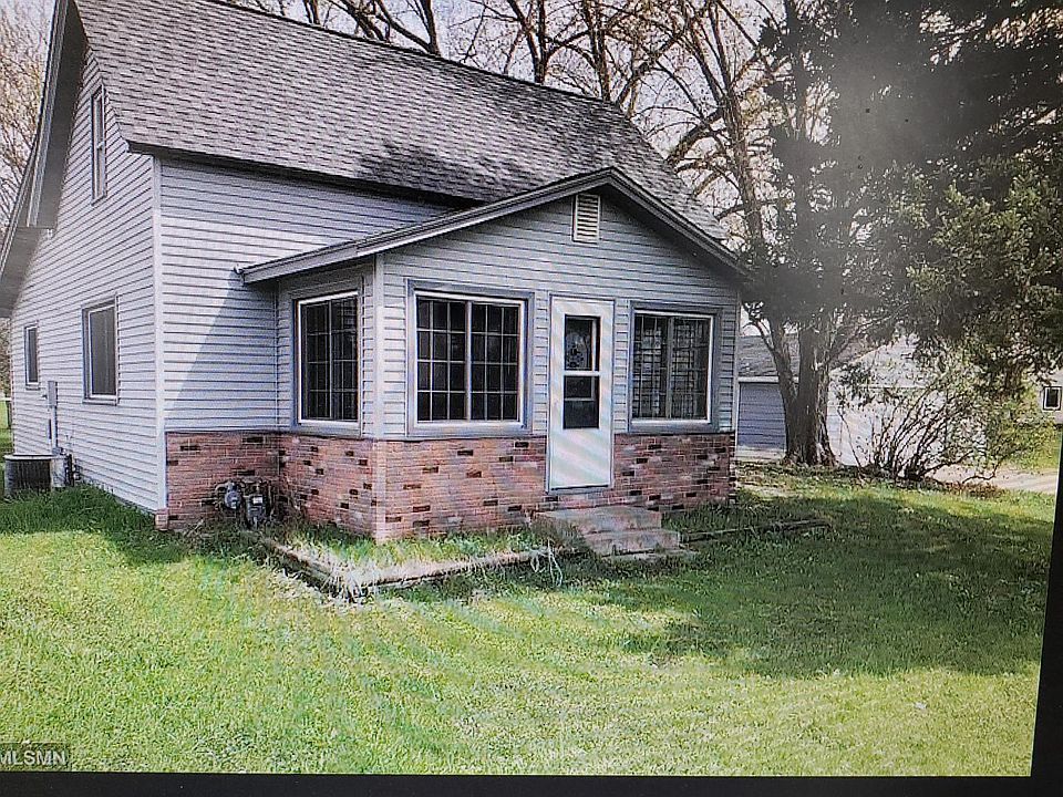1st image of 501 4th Ave SW