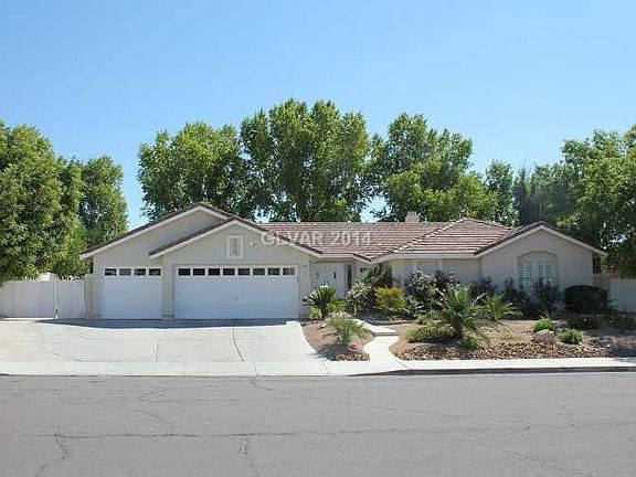 2nd image of 1609 Bermuda Dunes Dr