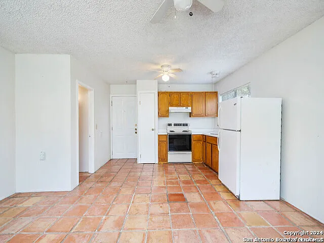932 Toepperwein Rd — Photo 23