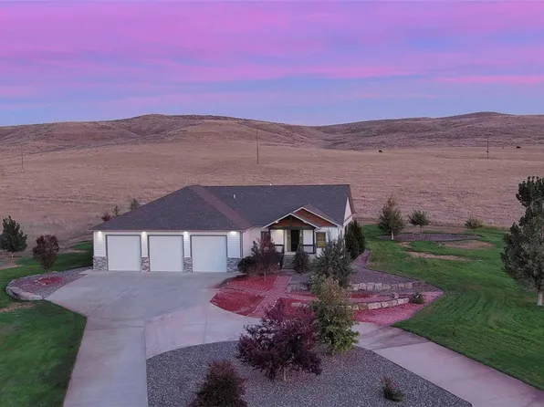 2460 Clarks Point Dr, Laurel, MT 59044