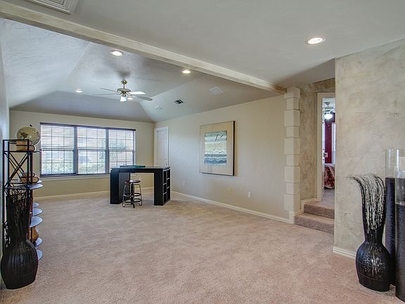 5th image of 1330 Bradford Dr