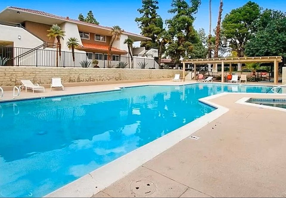 1st image of 2857 N Los Felices Rd Unit 107