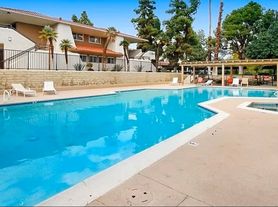 2857 N Los Felices Rd, Palm Springs, CA