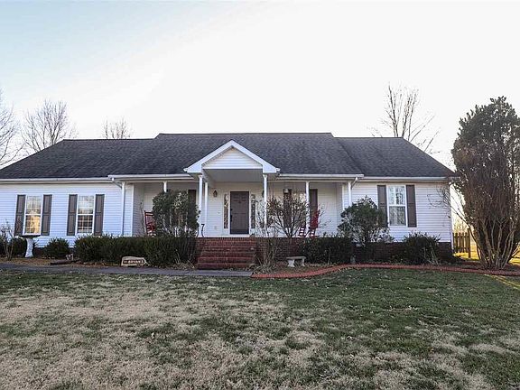 2nd image of 150 Cypress Ln