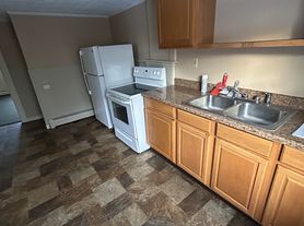 137 Reynolds Street - C, 137 Reynolds Street - C