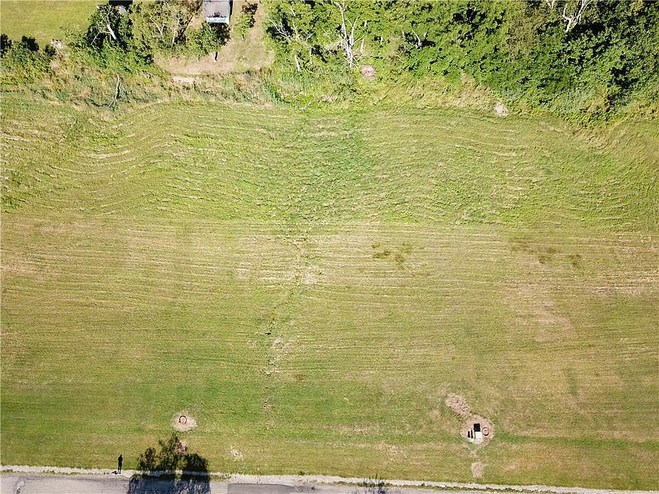 2nd image of LOT 3 Diane Dr Lot 3