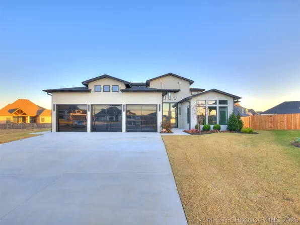 5908 E 126th St S, Bixby, OK 74008