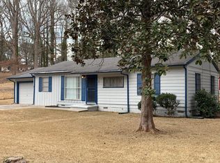 786 Cascade Dr, Forest Park, GA