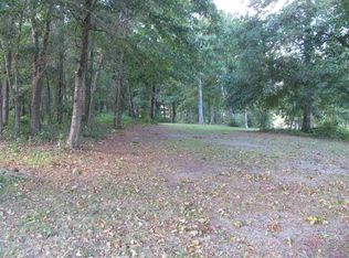 200 Oyster Ln, Hubert, NC 28539