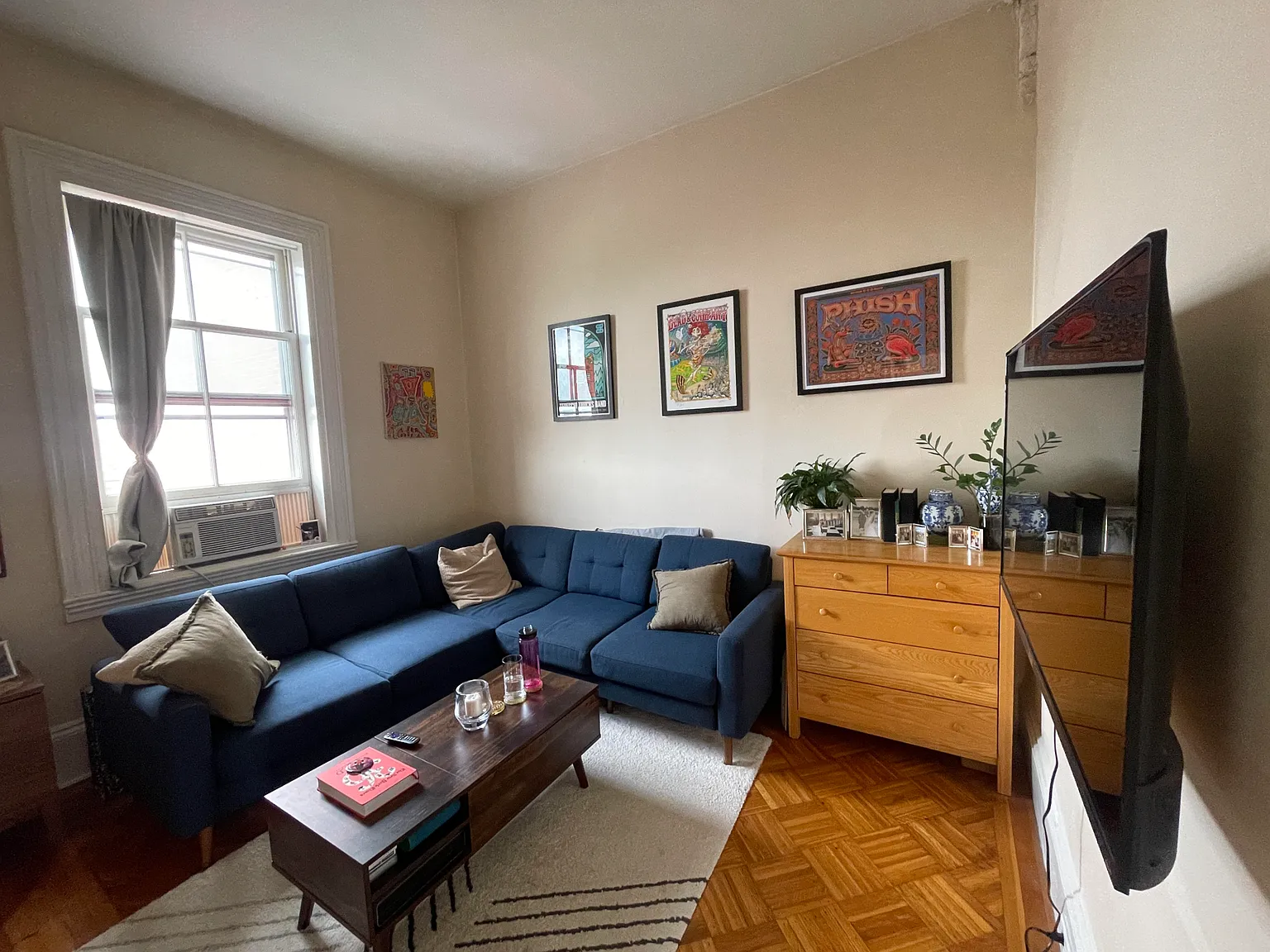 2 bed, 700 sqft, $4,000 — Photo 4