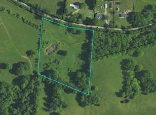 Day Rd, Owingsville, KY 40360