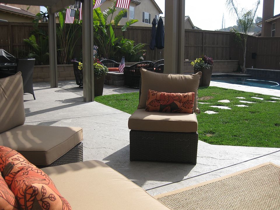 2nd image of 13013 Laurel Canyon Rd