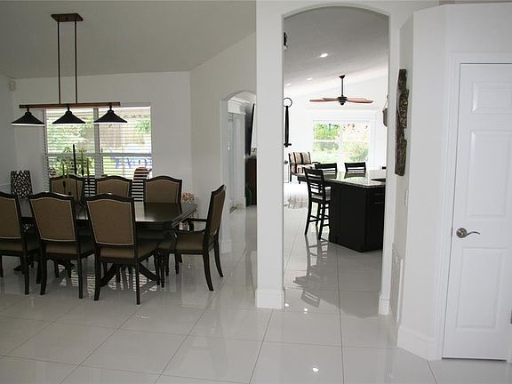 3rd image of 2680 LAKE JACKSON CIRCLE