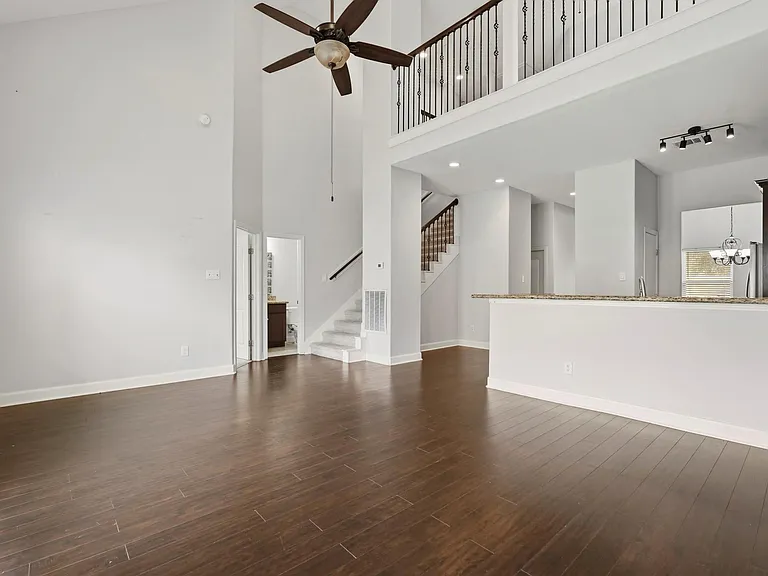 2410 Ranna Ct — Photo 8