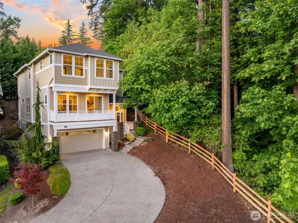 16990 NE 84th Court, Redmond, WA 98052