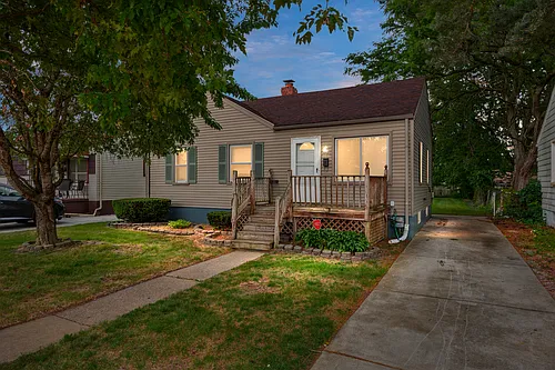 26080 Blumfield St Photo 1