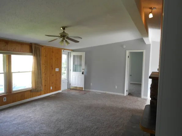 2997 Carpenter Rd, Lapeer, MI 48446