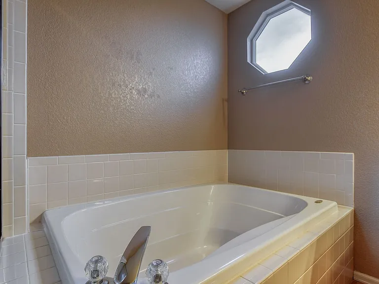 8310 Saddleman Rd — Photo 36