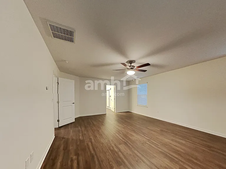 5061 Twin River Dr — Photo 12