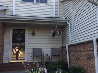 12 Crabapple Ct, Orchard Park, NY 14127