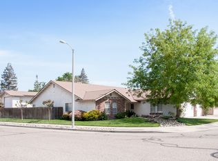 1996 London Cir, Tulare, CA