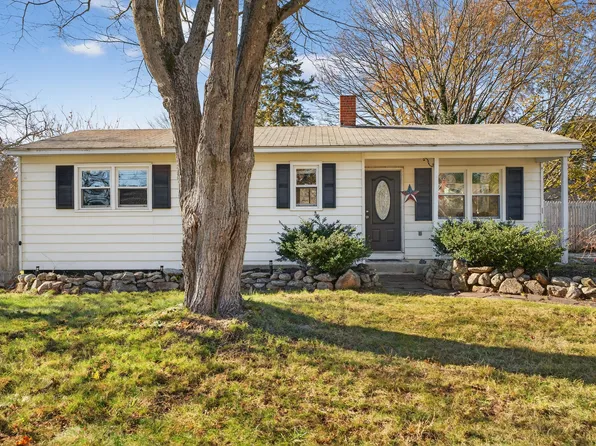 5 Robin Lane, Clinton, CT 06413