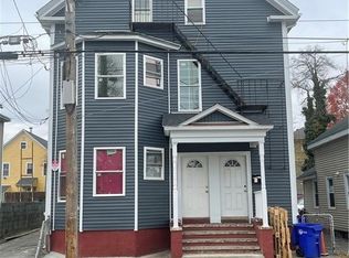 111 Waverly St, Providence, RI 02907