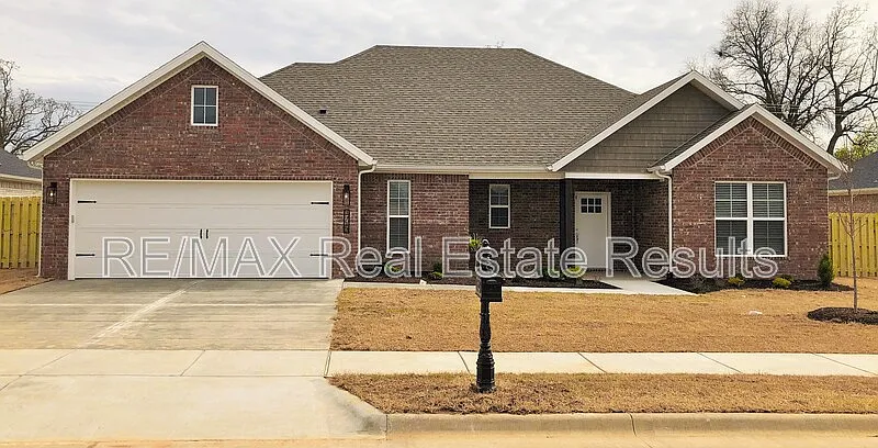 1713 Tracey Rd
