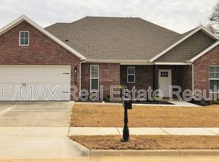 1713 Tracey Rd, Pea Ridge, AR 72751