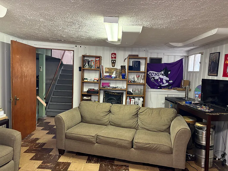 4519 Woolworth Ave — Photo 74
