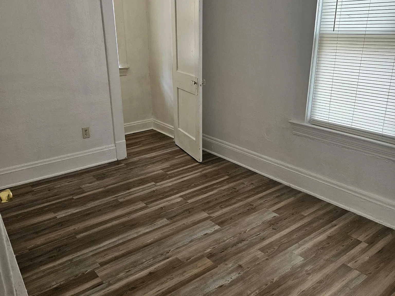3 bed, 962 sqft, $900 — Photo 4