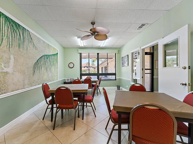 671 SW South River Dr #105 — Photo 38