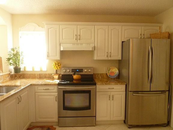 4th image of 606 Delgado Ave