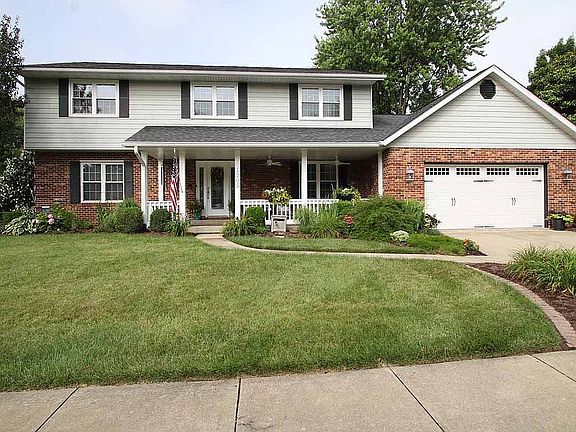 Beautiful Front Yard